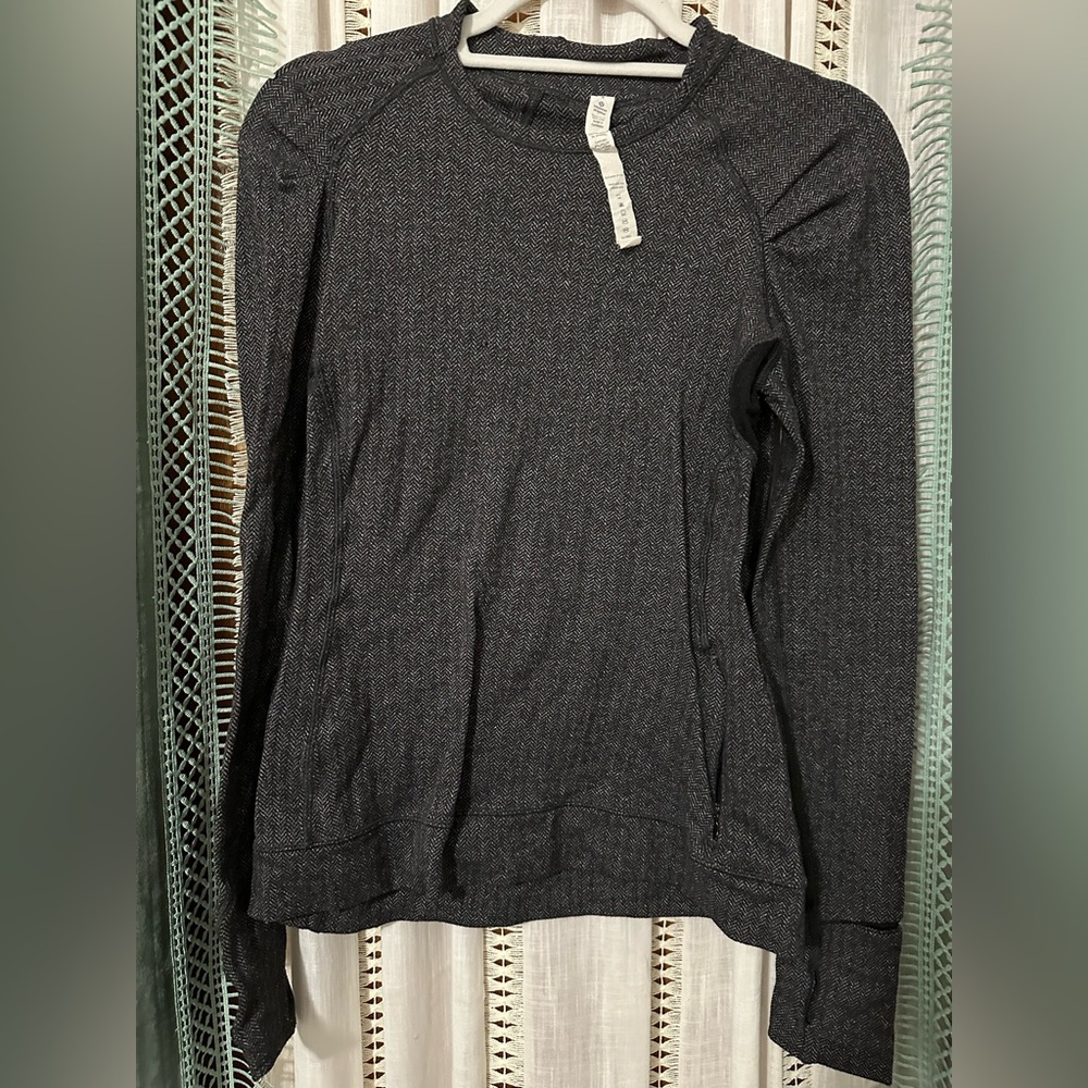 Lululemon think fast long sleeve shirt size 6